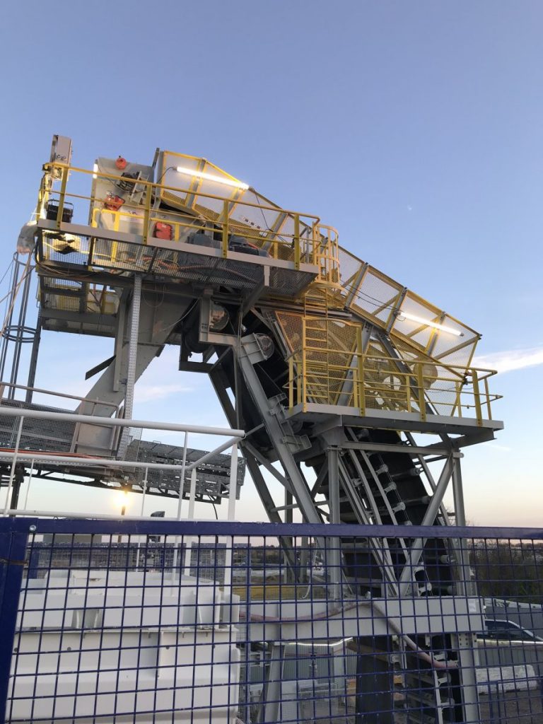 Read more about the article Dos Santos International Provides Two High Angle Conveyors to Paris Tunneling Project